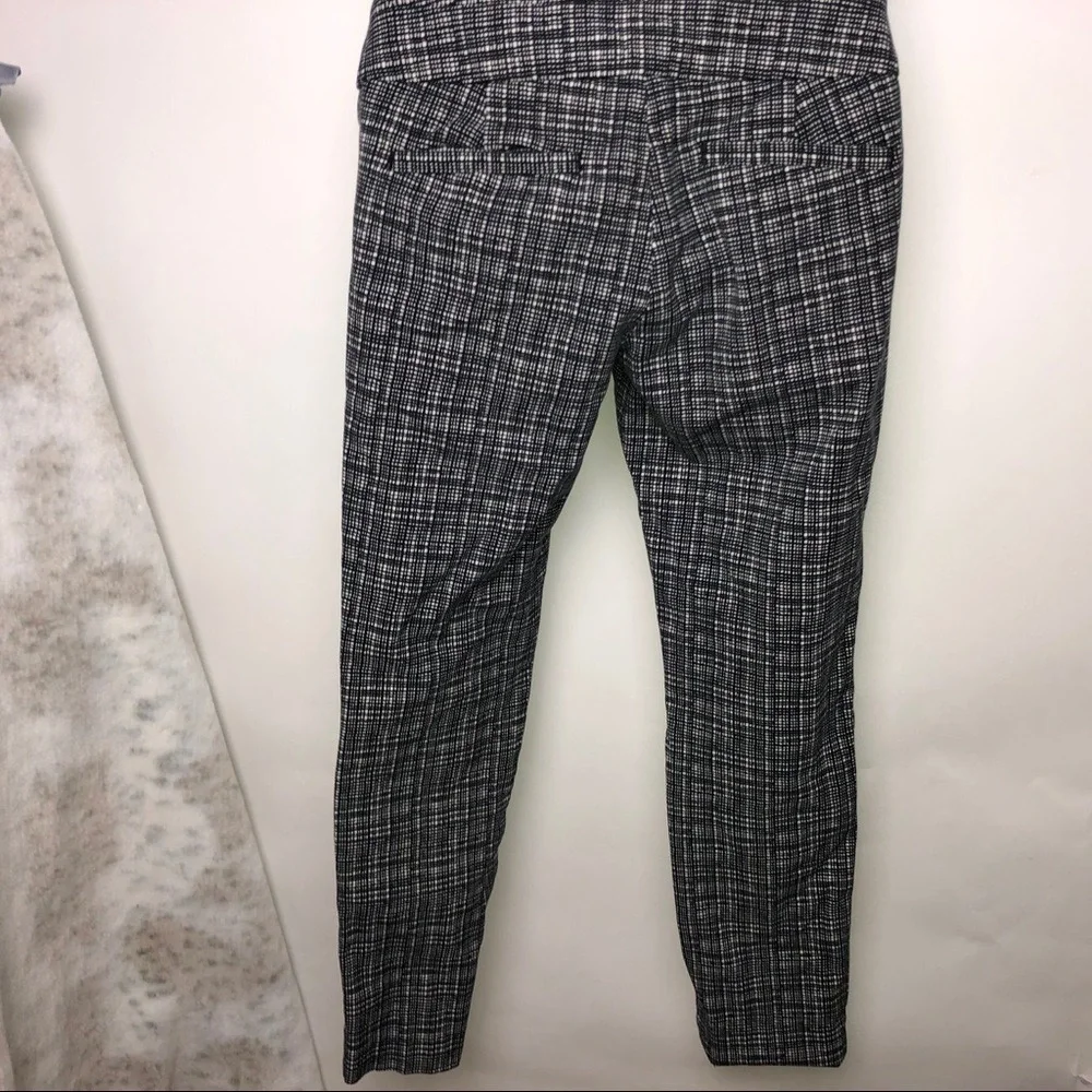 LOFT Marisa Skinny Black & White Plaid Pants 2‎